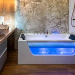 Apartment Laurel White With Jacuzzi Bath And Pool Access Krakow