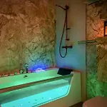 Apartment Laurel White With Jacuzzi Bath And Pool Access Krakow