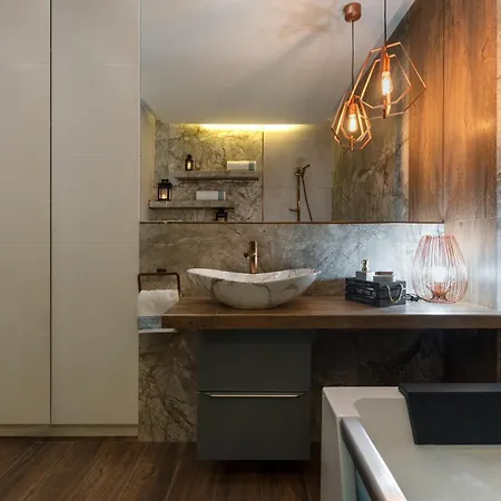 Apartmán Laurel White With Jacuzzi Bath And Pool Access