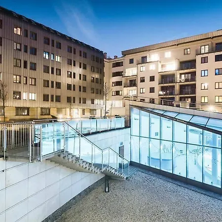 Premium For Old Town & Jewish Quarter - Balcony Pool Onsite Apartment