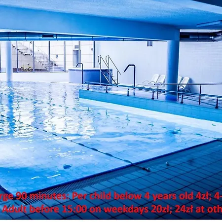 Laurel White Apartment With Jacuzzi Bath And Pool Access Cracovie